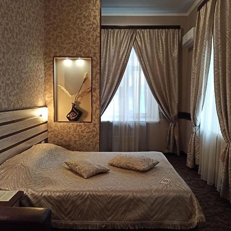 Отель Classic Харьков Экстерьер фото