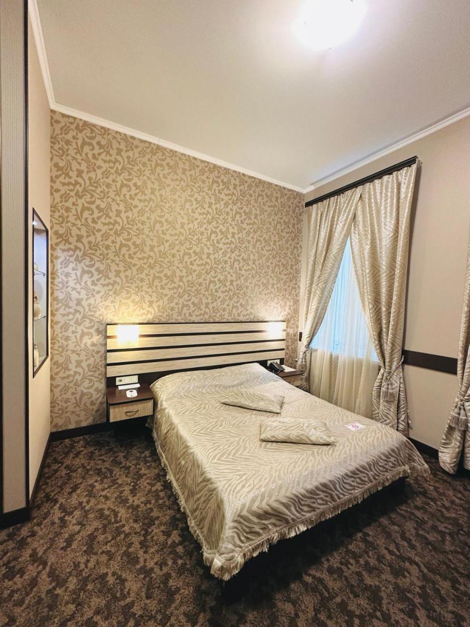 Отель Classic Харьков Экстерьер фото